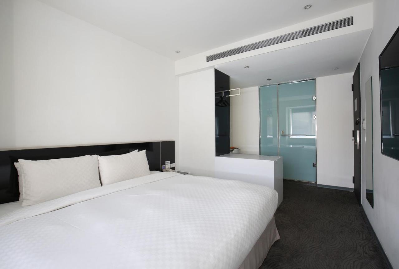 CityInn Hotel Plus - Taichung Station Branch Exterior foto
